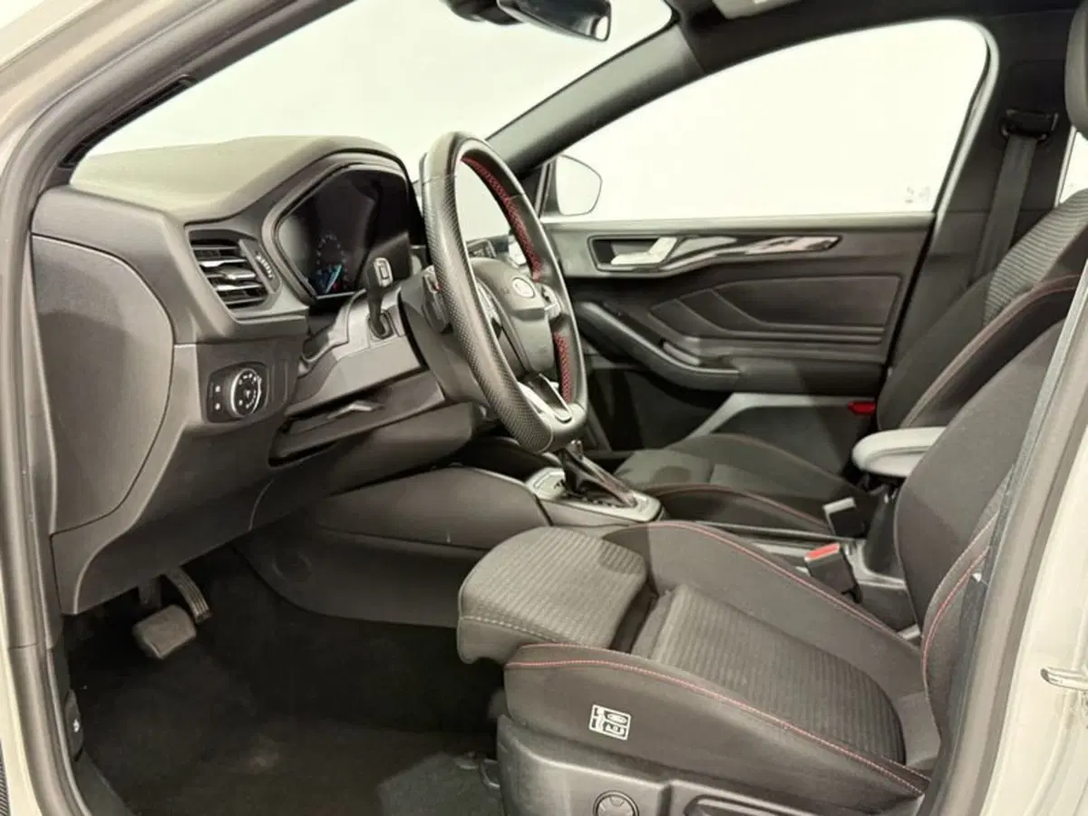 Ford Focus Station Wagon usata a Perugia (9)