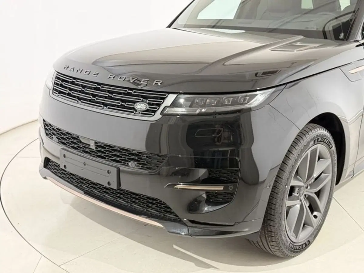 Land Rover Range Rover Sport nuova a Perugia (2)