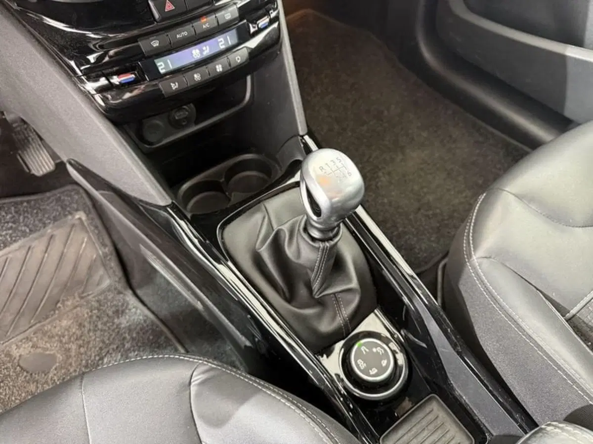 Peugeot 2008 usata a Perugia (17)