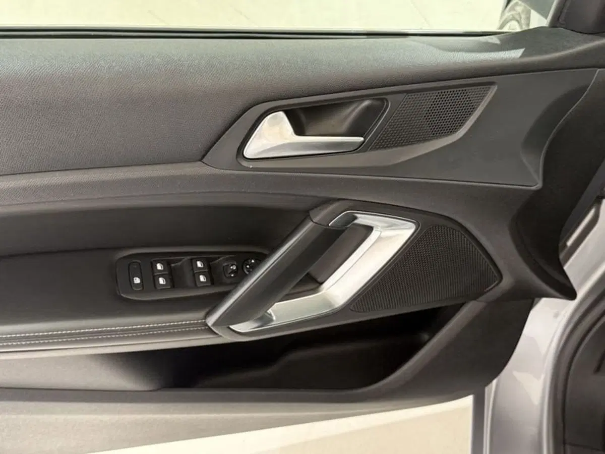 Peugeot 308 usata a Perugia (7)
