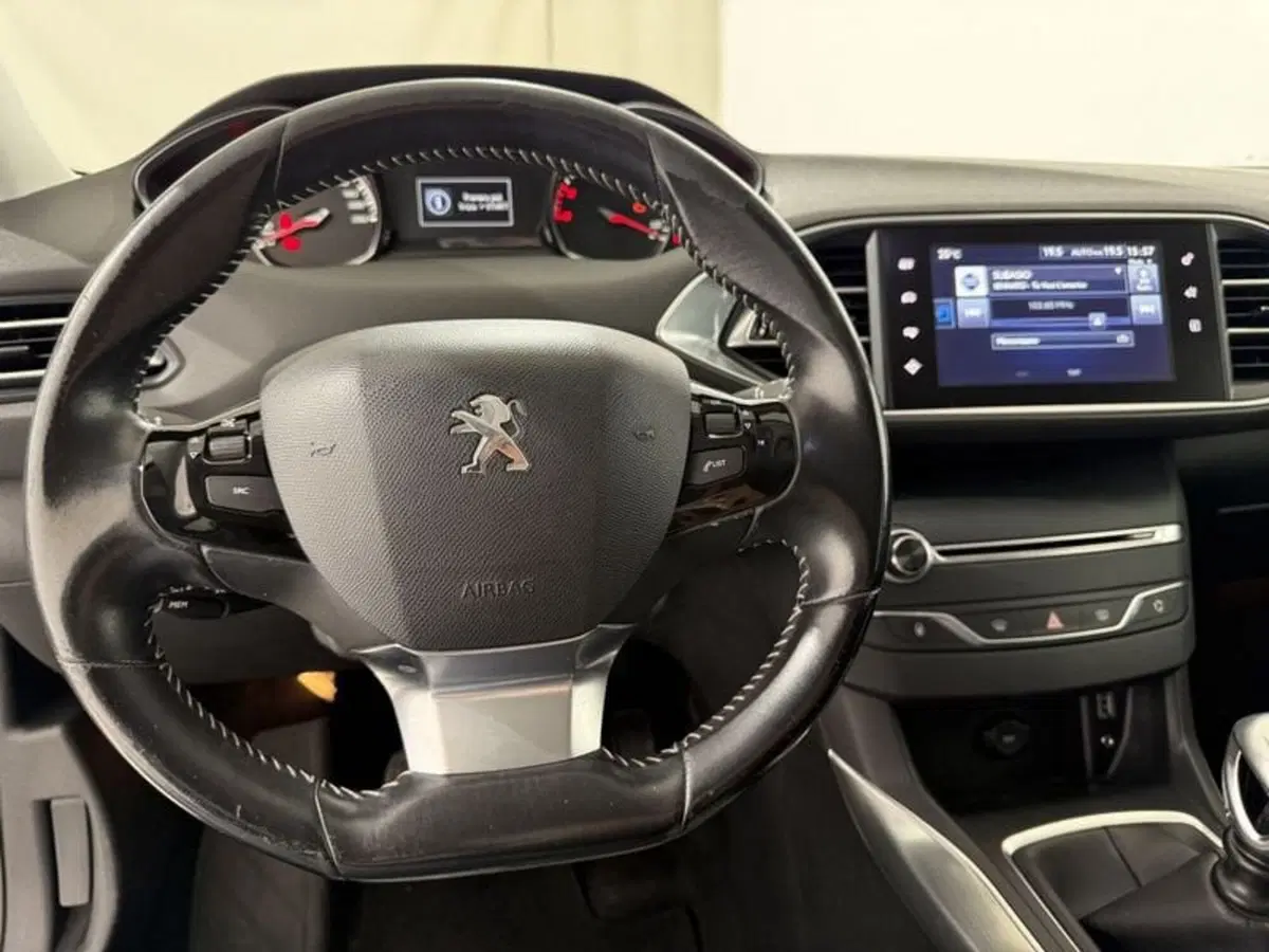 Peugeot 308 usata a Perugia (9)