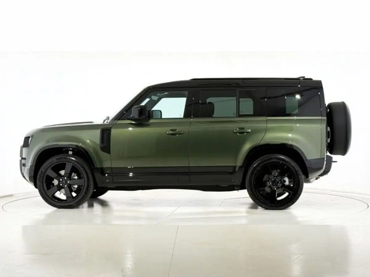 Land Rover Defender nuova a Perugia (2)