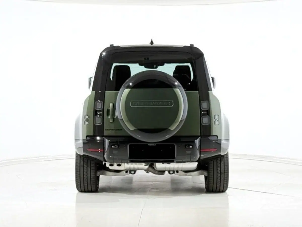 Land Rover Defender nuova a Perugia (4)