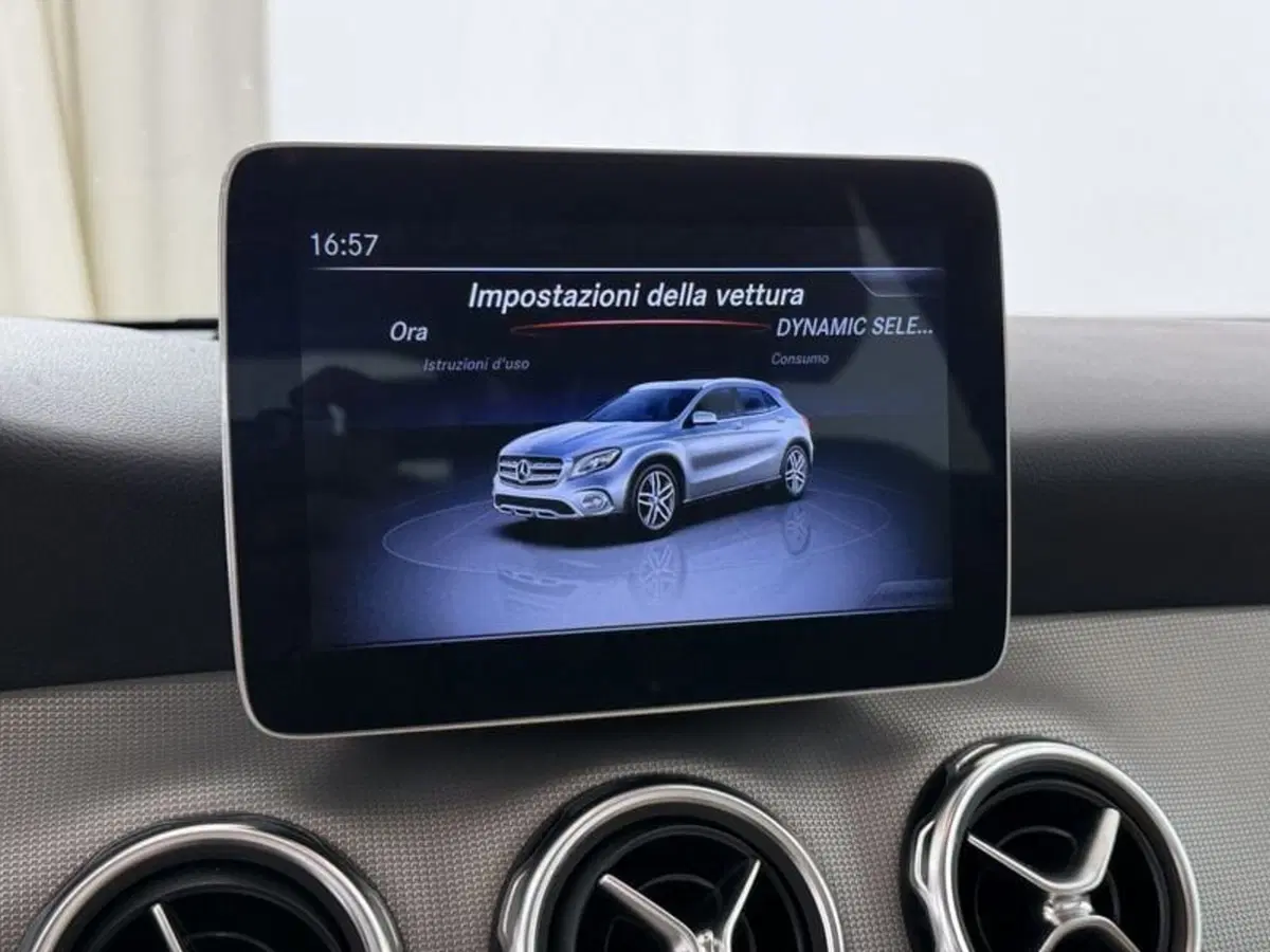Mercedes-Benz GLA SUV usata a Perugia (10)