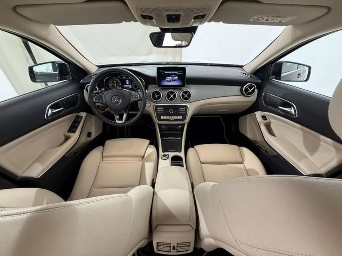 Mercedes-Benz GLA SUV usata a Perugia (20)