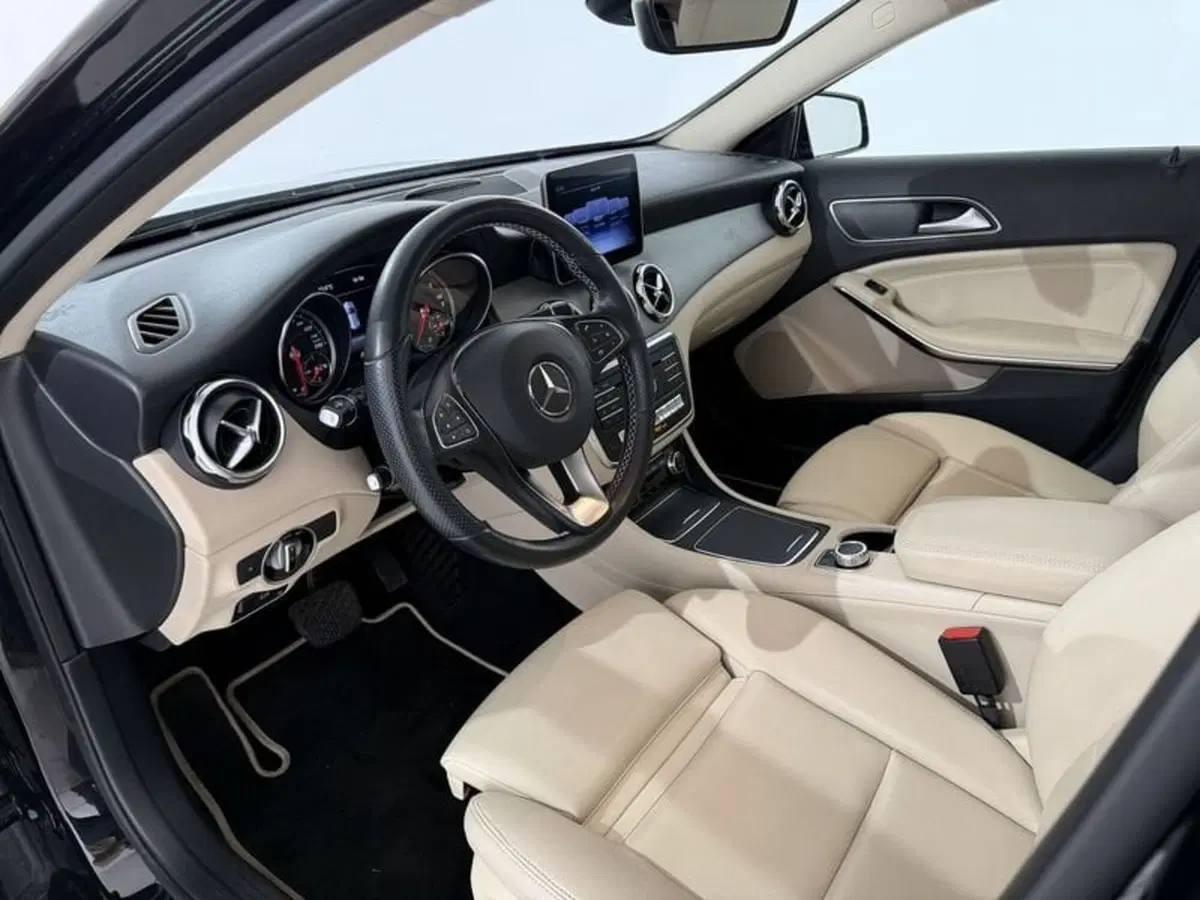 Mercedes-Benz GLA SUV usata a Perugia (3)