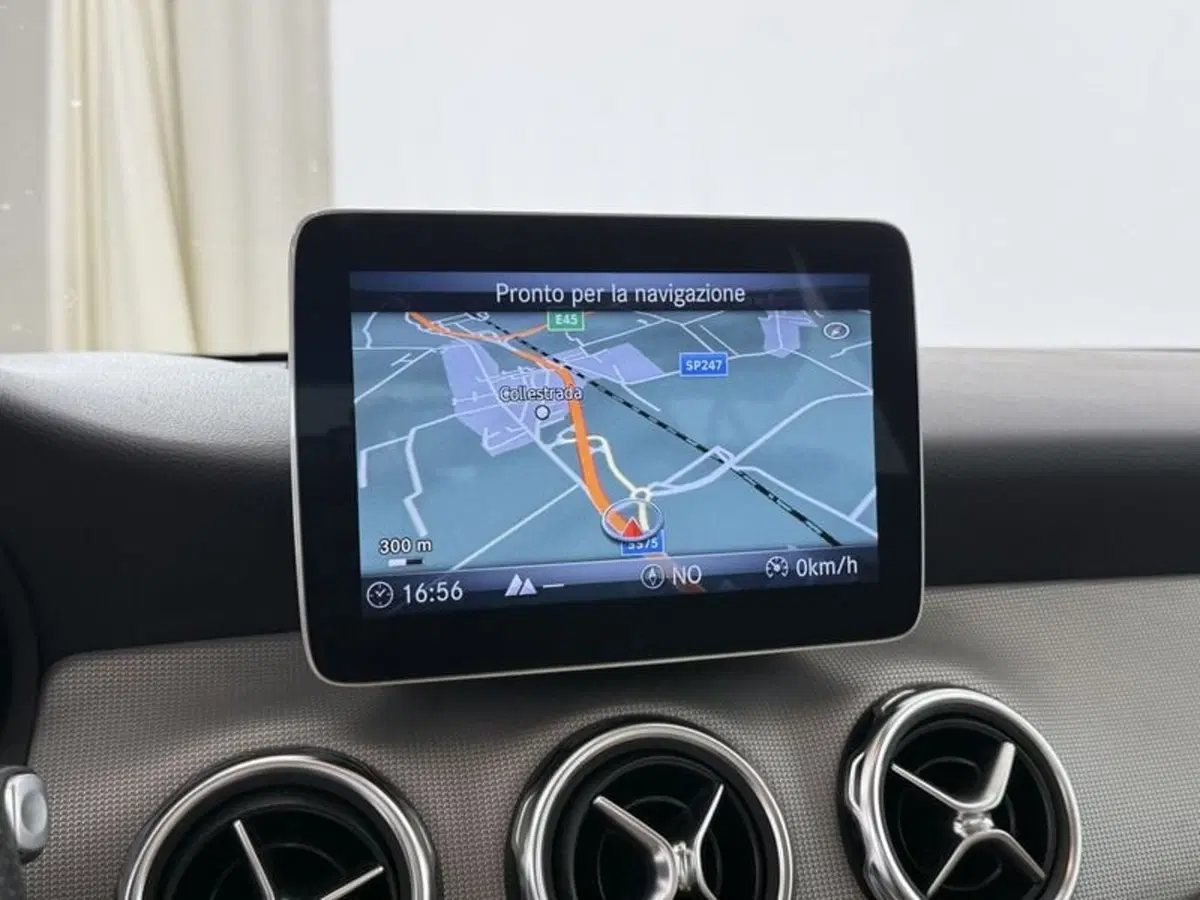 Mercedes-Benz GLA SUV usata a Perugia (9)