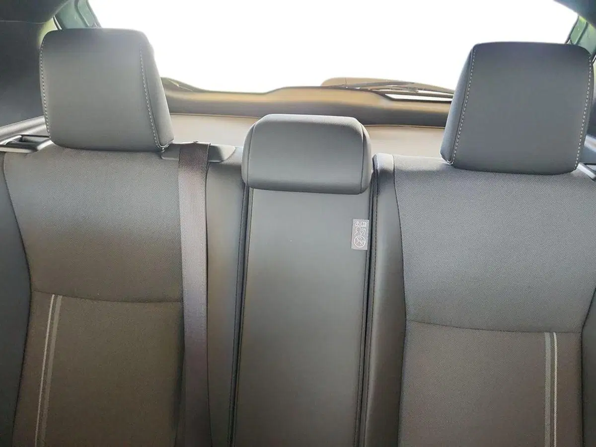 Toyota Yaris Cross nuova a Roma (11)