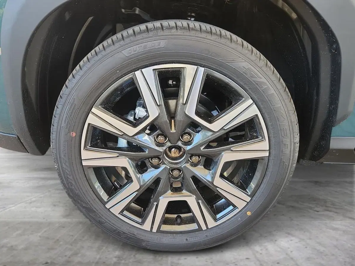 Toyota Yaris Cross nuova a Roma (12)