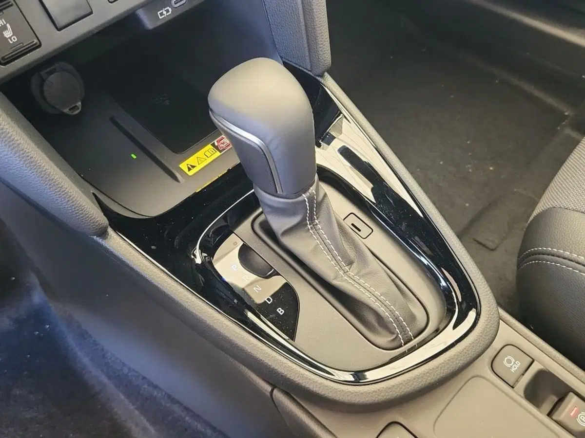 Toyota Yaris Cross nuova a Roma (13)