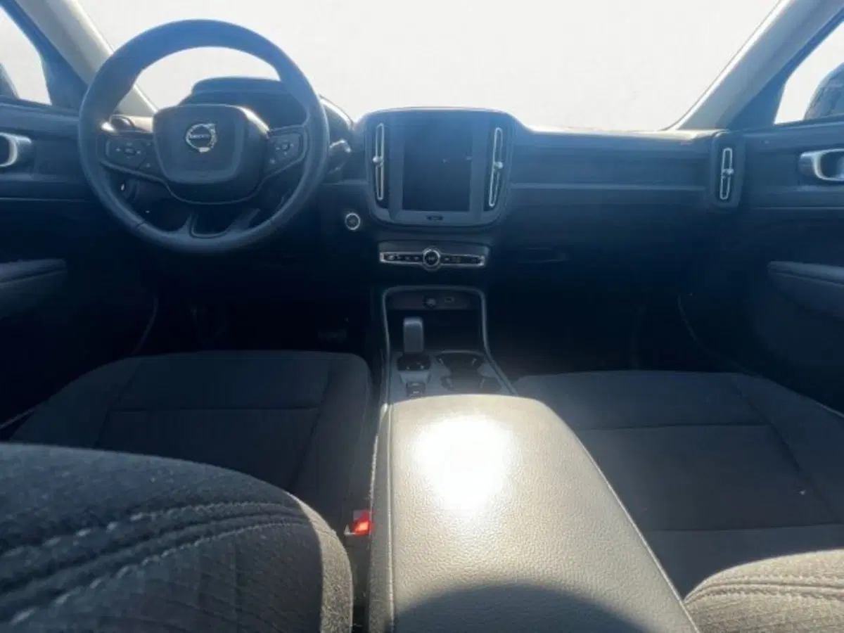 Volvo XC40 usata a Udine (11)