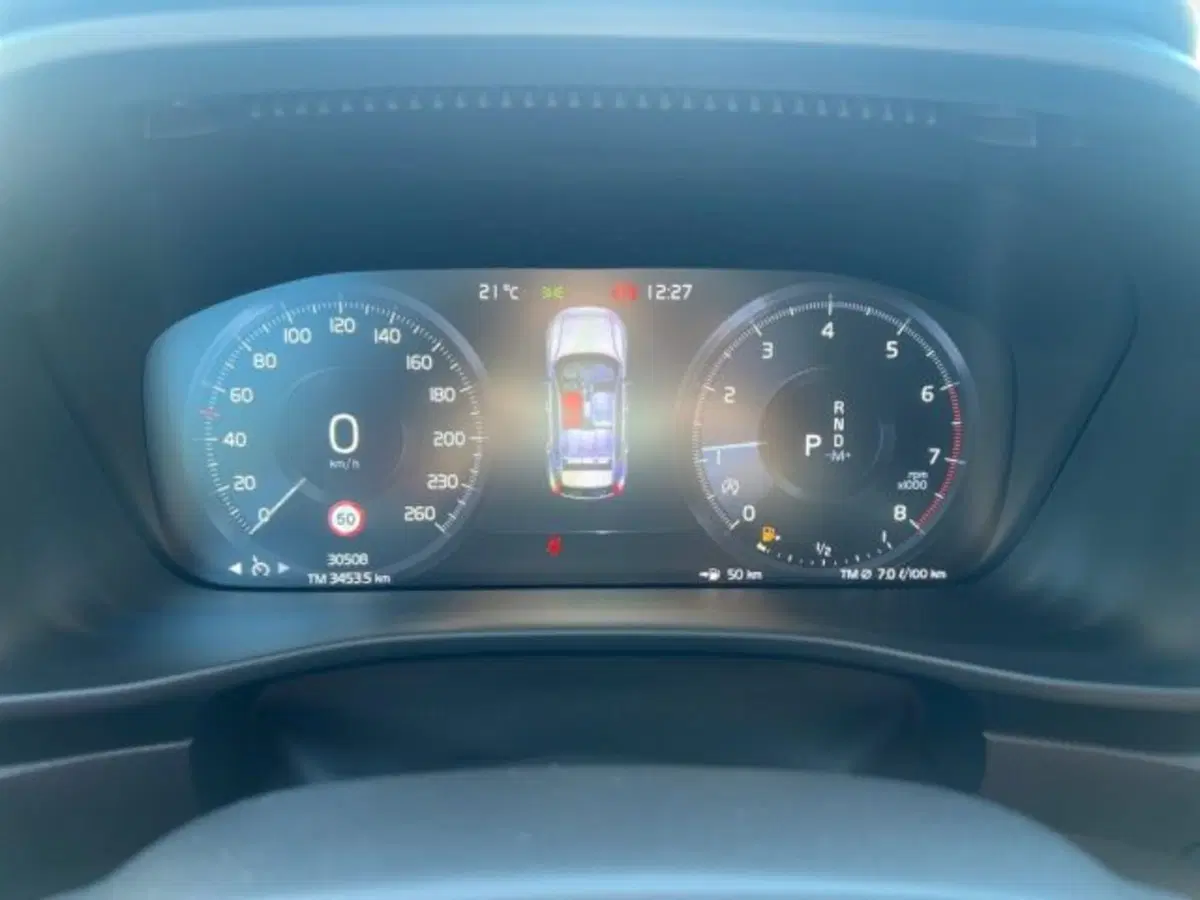 Volvo XC40 usata a Udine (13)