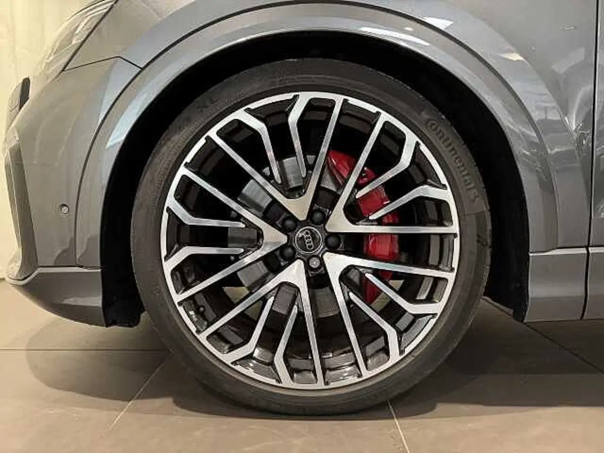 Audi SQ8 usata a Genova (16)