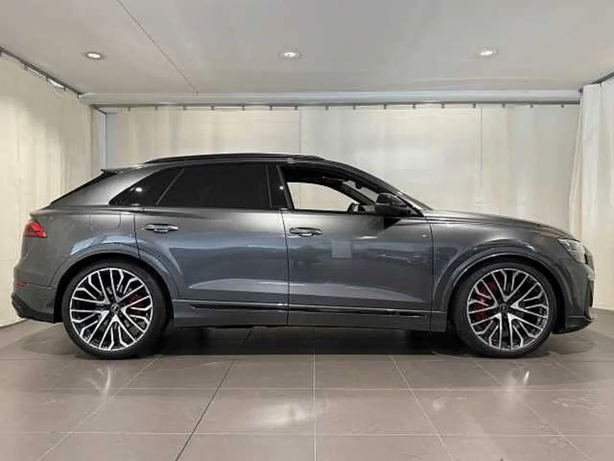 Audi SQ8 usata a Genova (2)