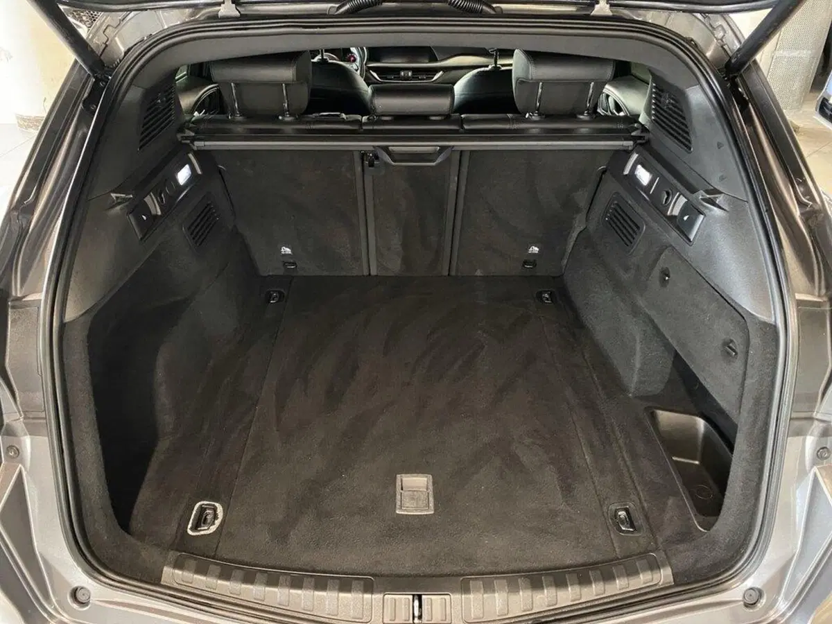 Alfa Romeo Stelvio usata a Torino (9)