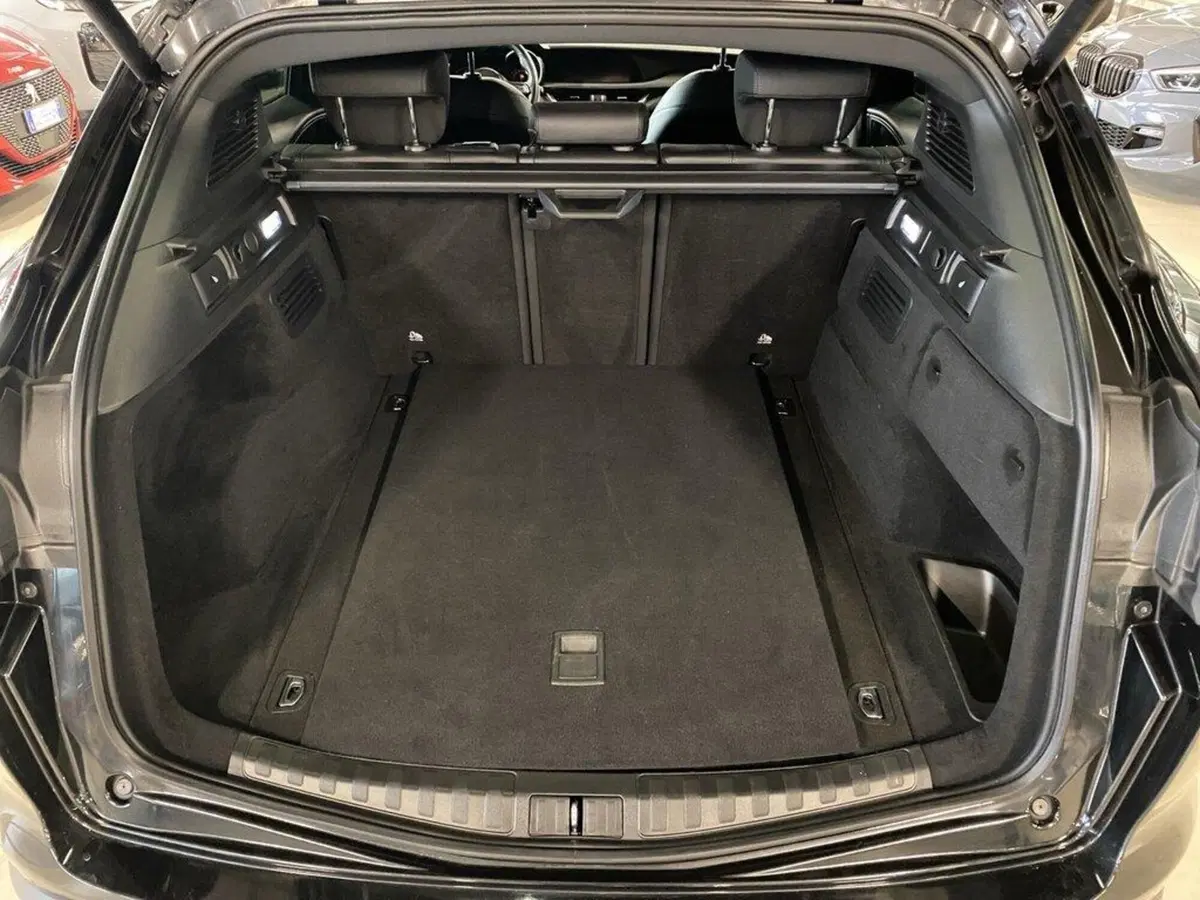 Alfa Romeo Stelvio usata a Torino (9)