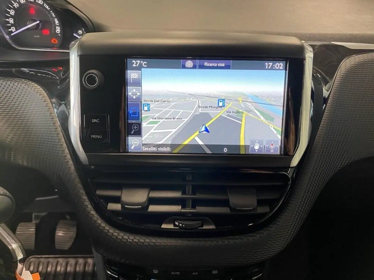 Peugeot 208 usata a Torino (9)