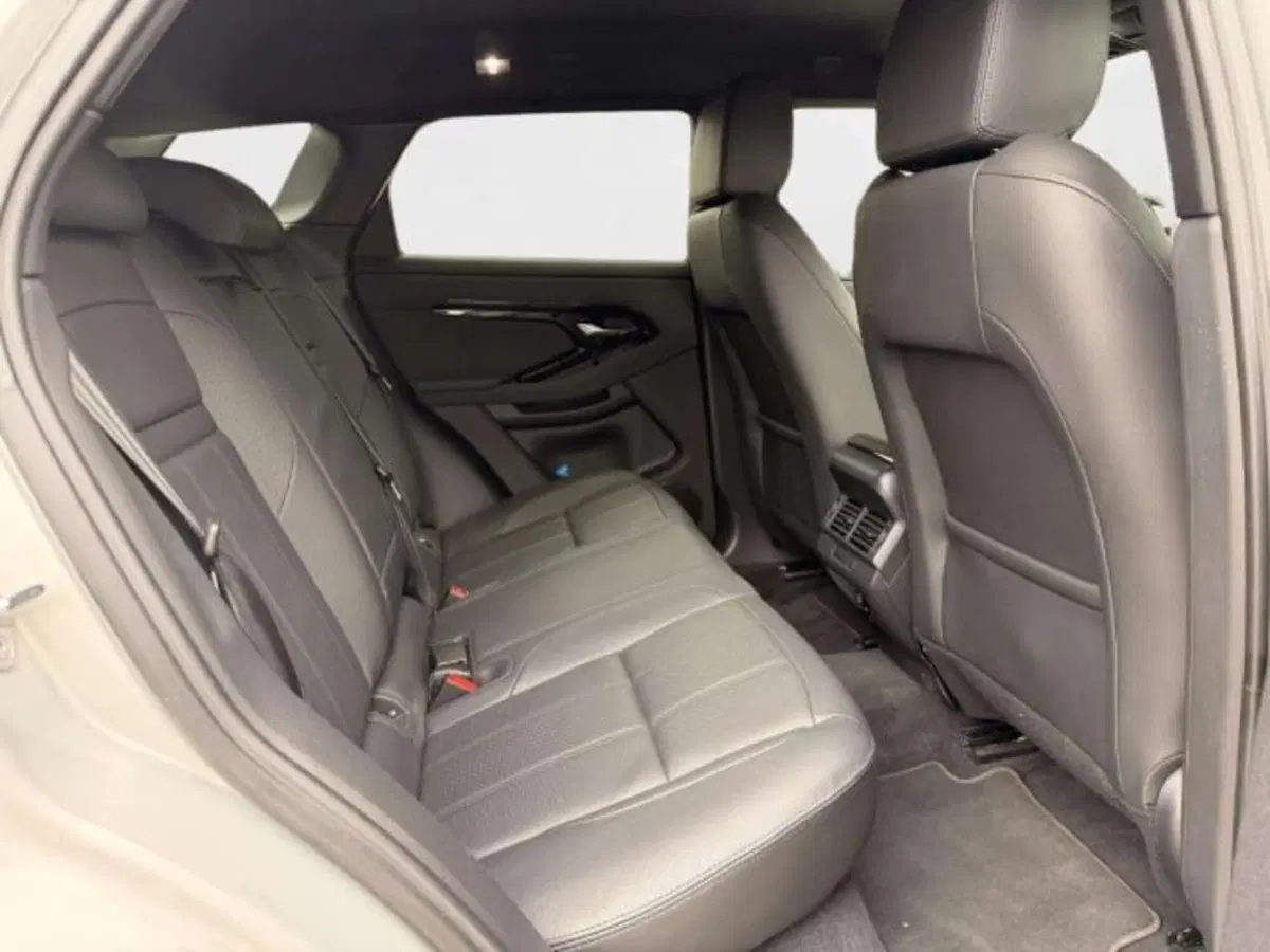 Land Rover Range Rover Evoque nuova a Siena (5)