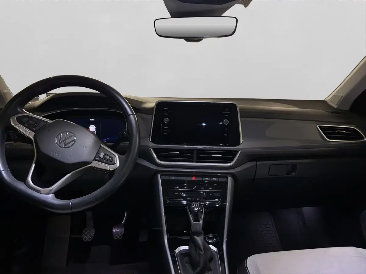 Volkswagen T-Roc usata a Genova (11)