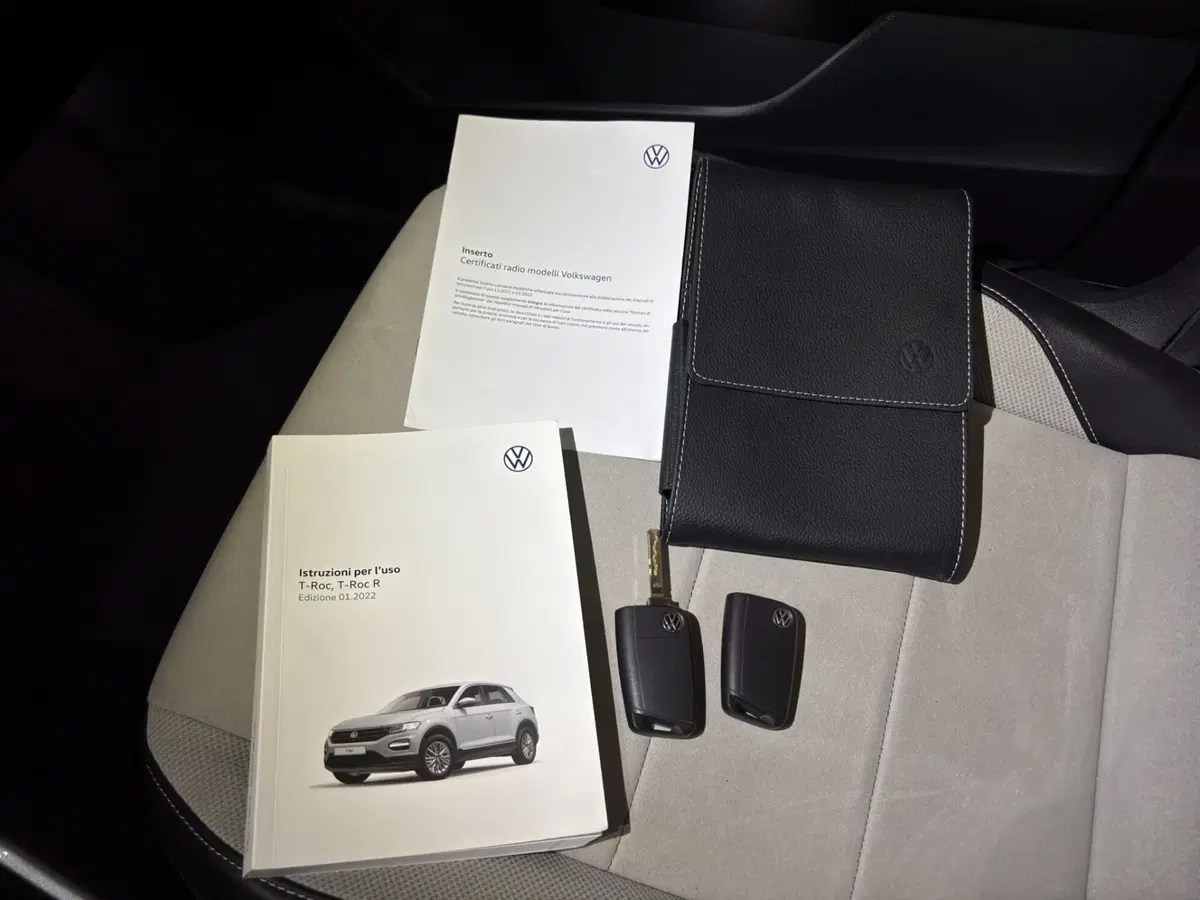 Volkswagen T-Roc usata a Genova (20)