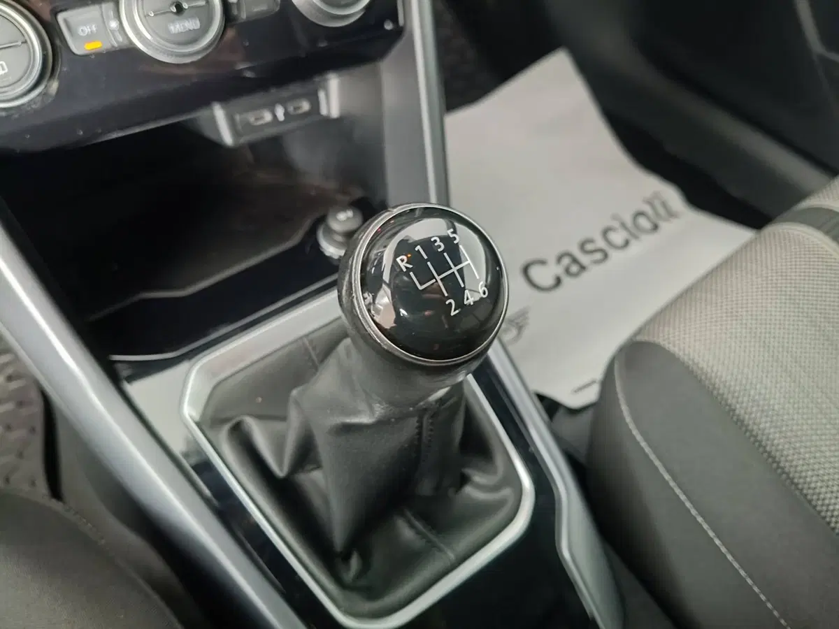 Volkswagen T-Roc Cabrio usata a Ascoli Piceno (15)