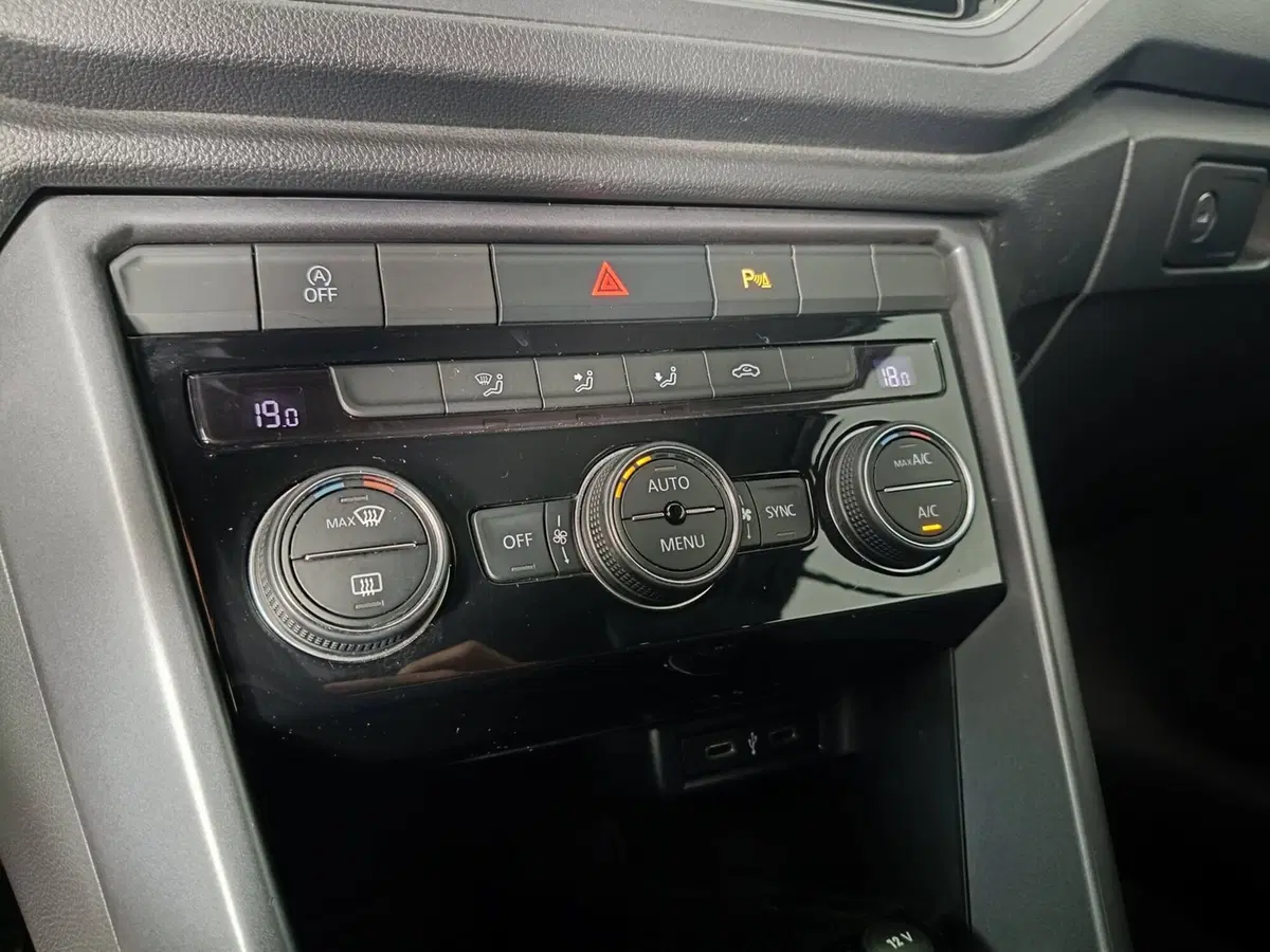 Volkswagen T-Roc Cabrio usata a Ascoli Piceno (16)