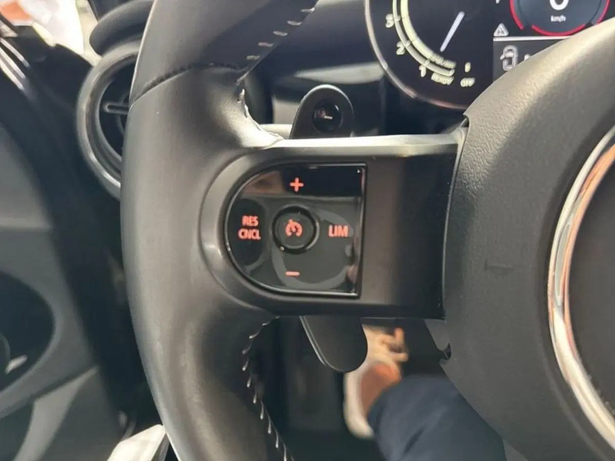 MINI Mini Clubman usata a Prato (11)