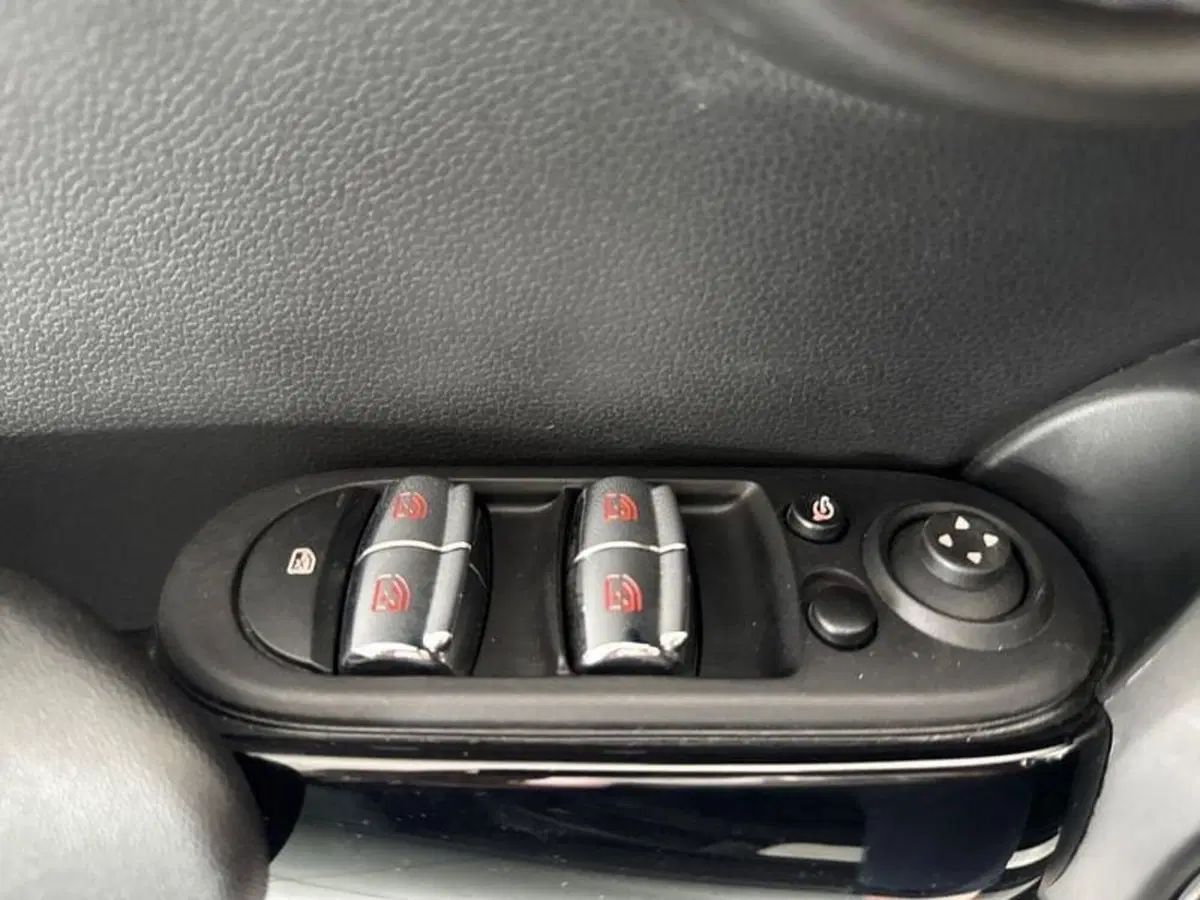 MINI Mini Clubman usata a Prato (19)