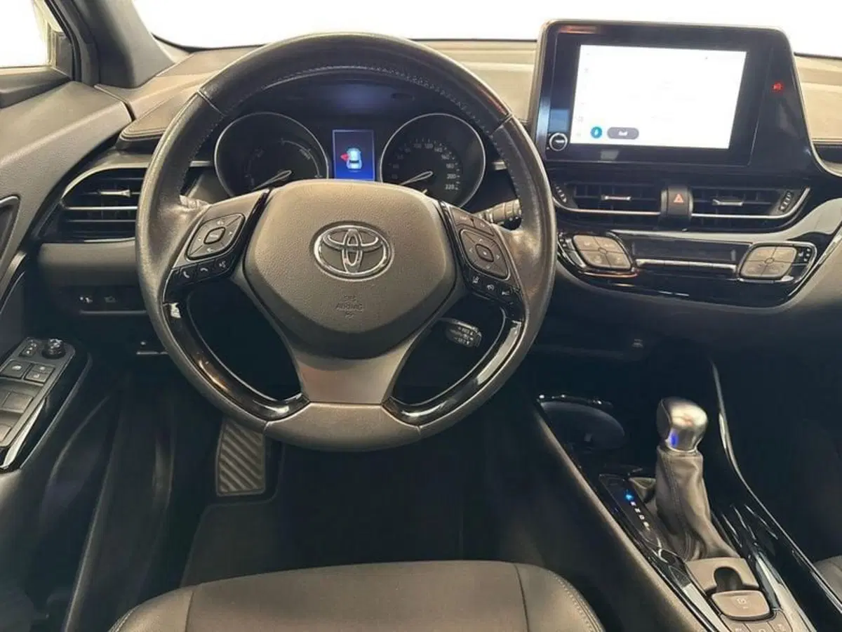 Toyota Toyota C-HR usata a Prato (11)