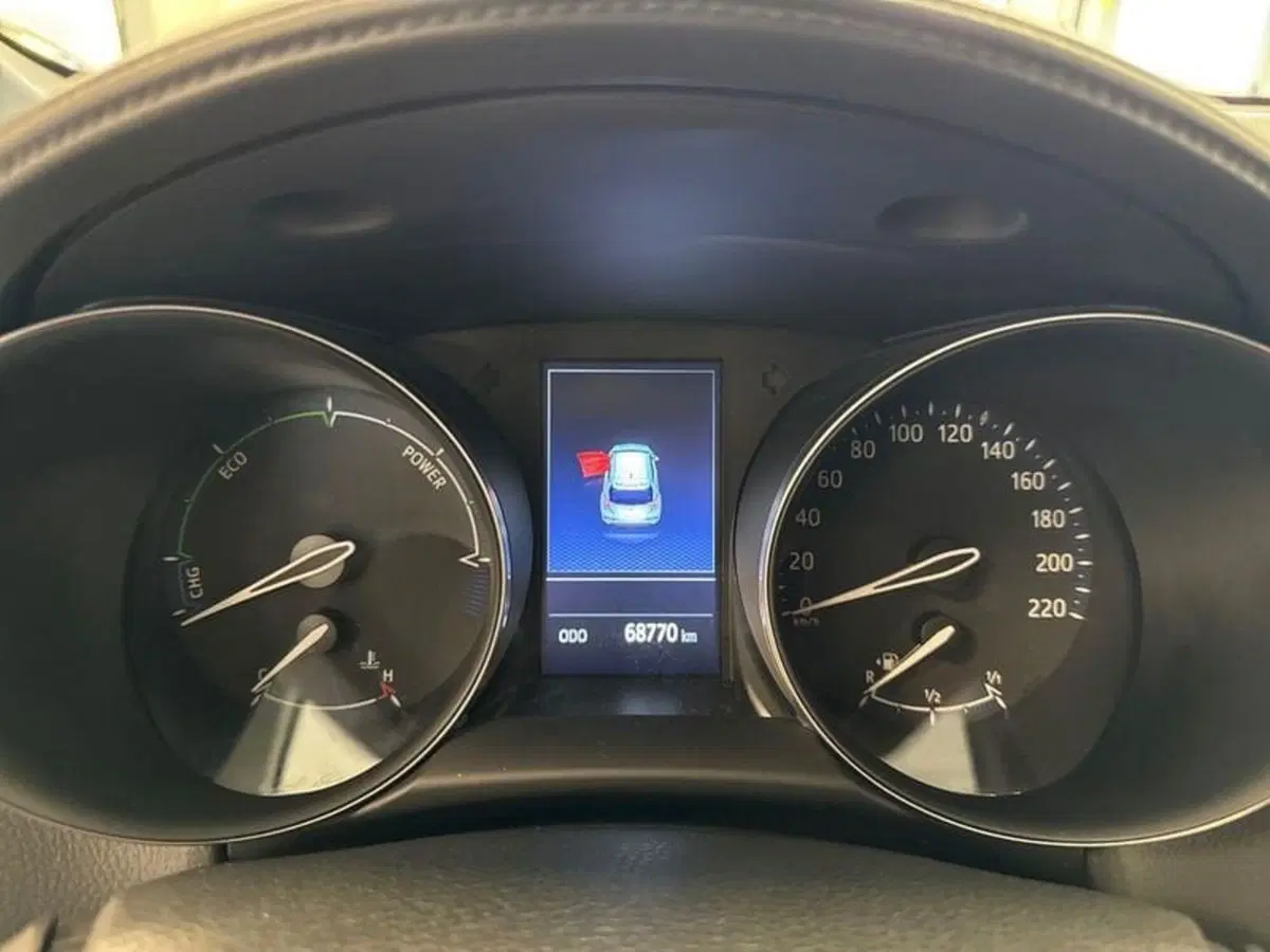 Toyota Toyota C-HR usata a Prato (13)