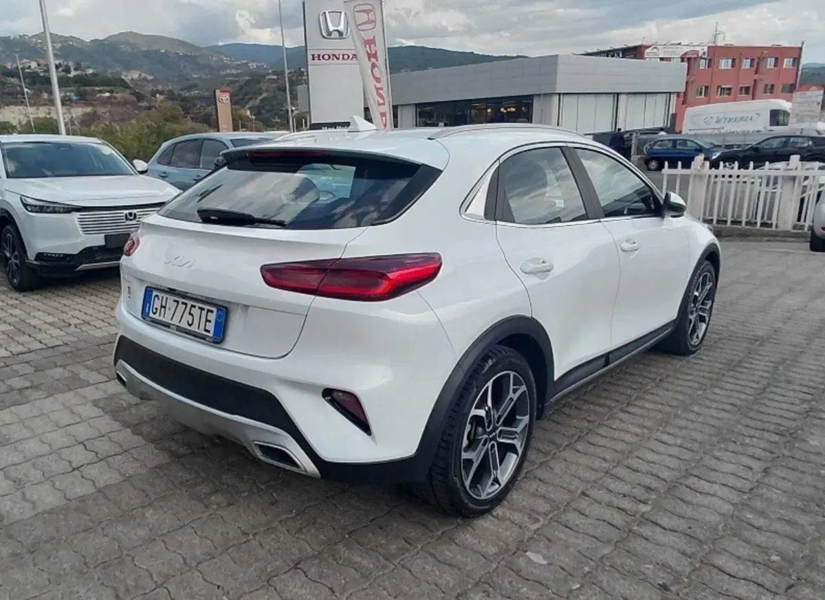 Kia XCeed usata a Cosenza (5)