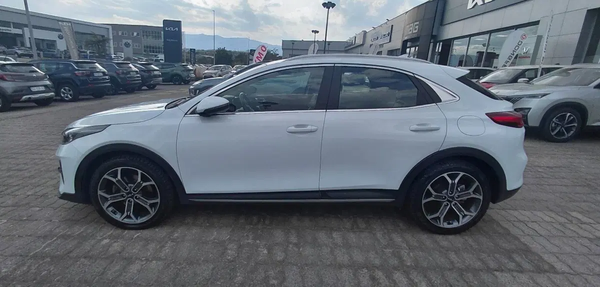 Kia XCeed usata a Cosenza (8)