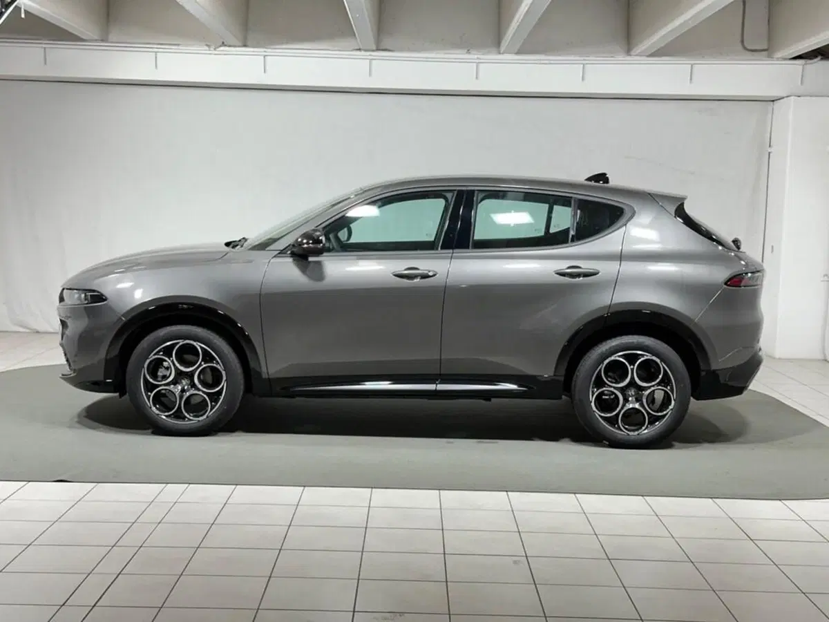 Alfa Romeo Tonale nuova a Sondrio (2)