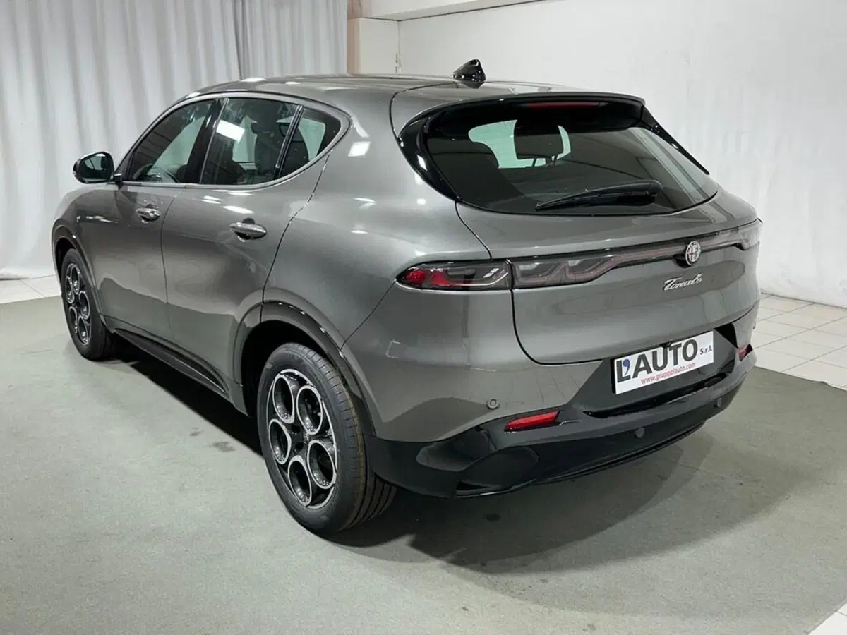 Alfa Romeo Tonale nuova a Sondrio (3)