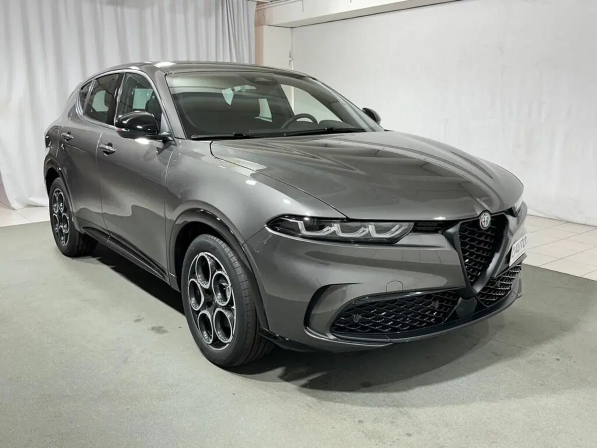 Alfa Romeo Tonale nuova a Sondrio (7)