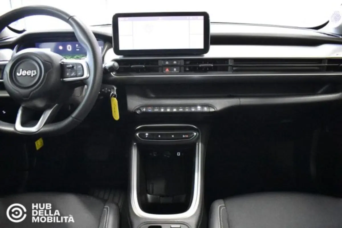 Jeep Avenger usata a Perugia (11)