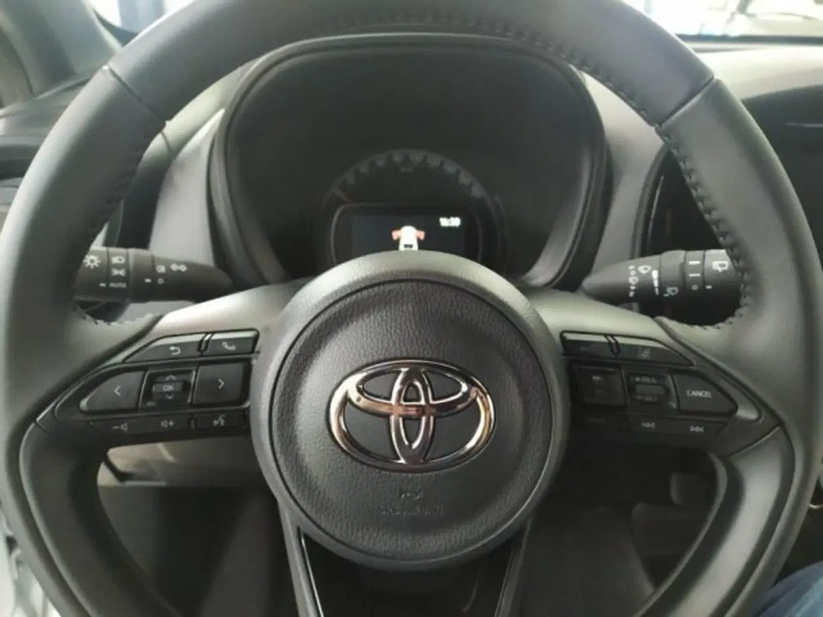 Toyota Aygo X usata a Trieste (11)