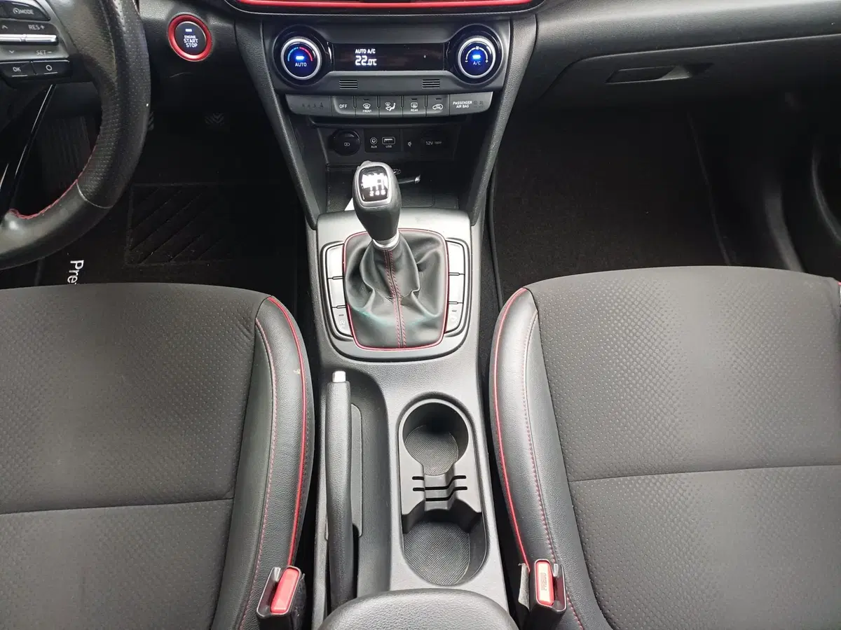 Hyundai Kona usata a Alessandria (12)