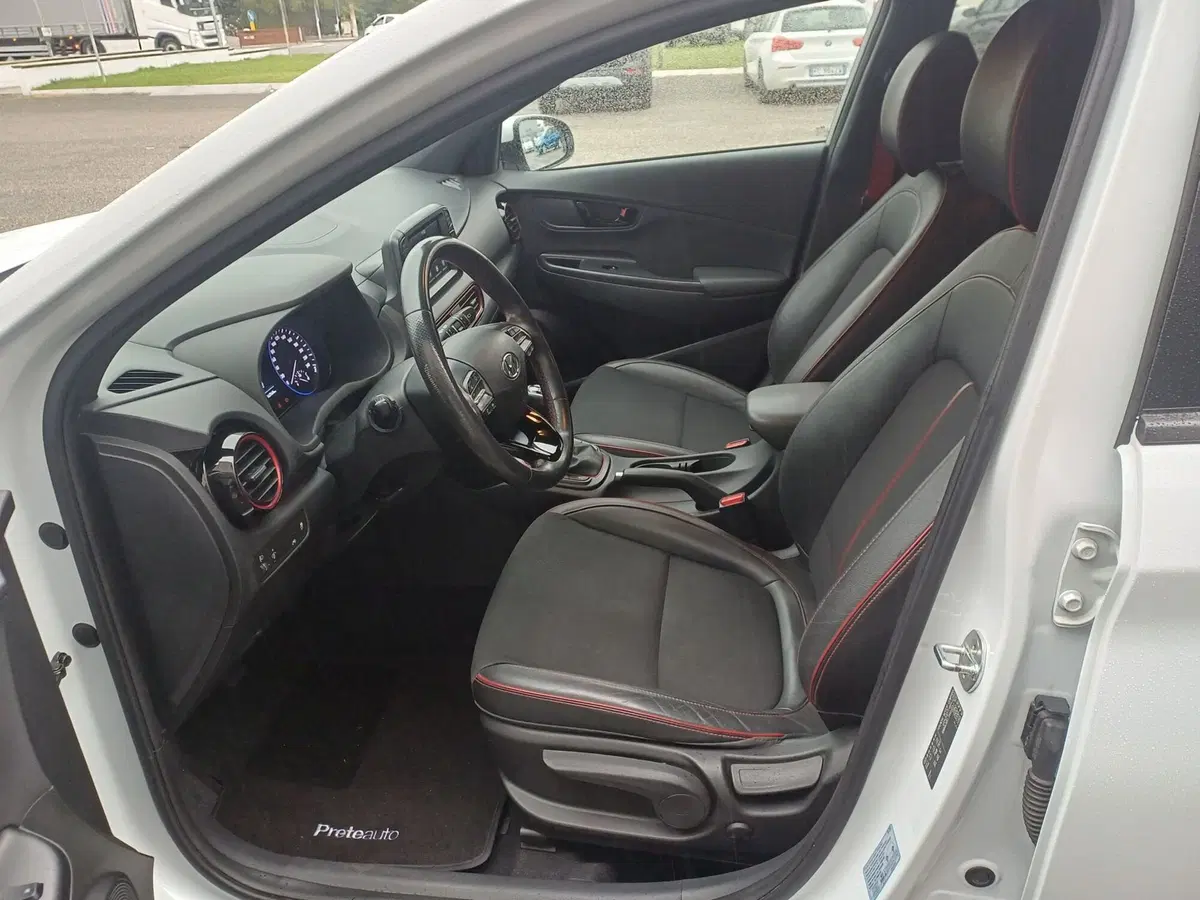 Hyundai Kona usata a Alessandria (7)