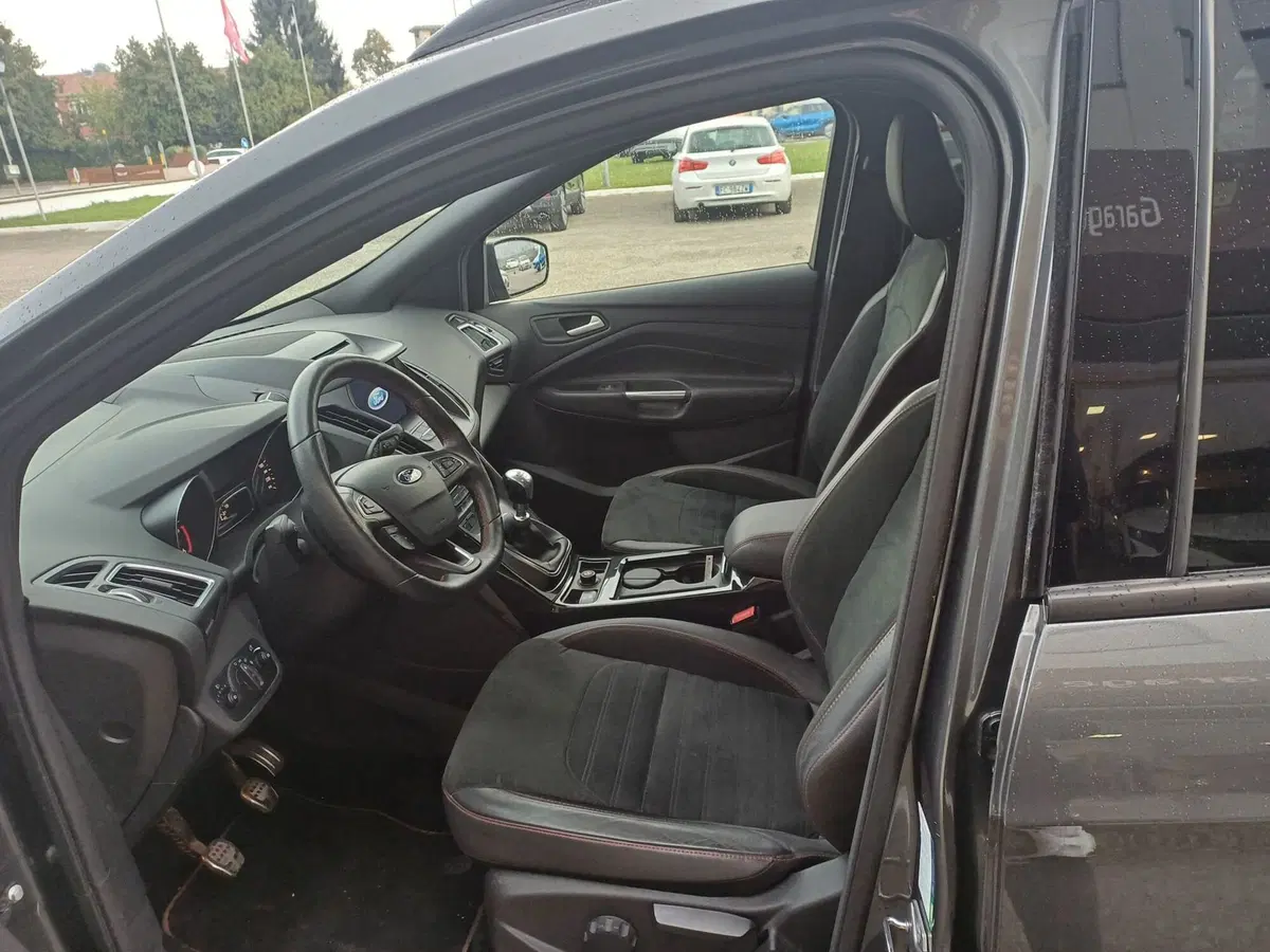 Ford Kuga usata a Alessandria (8)