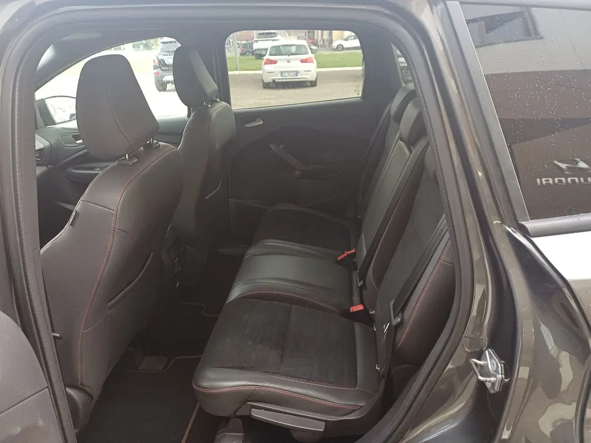 Ford Kuga usata a Alessandria (9)
