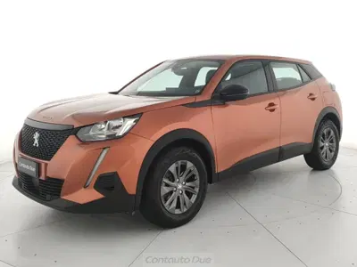 Peugeot 2008 1.2 puretech Active s&s 100cv del 2022 usata a Teverola