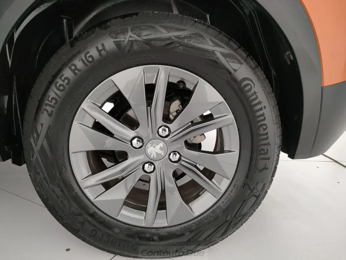 Peugeot 2008 usata a Caserta (9)