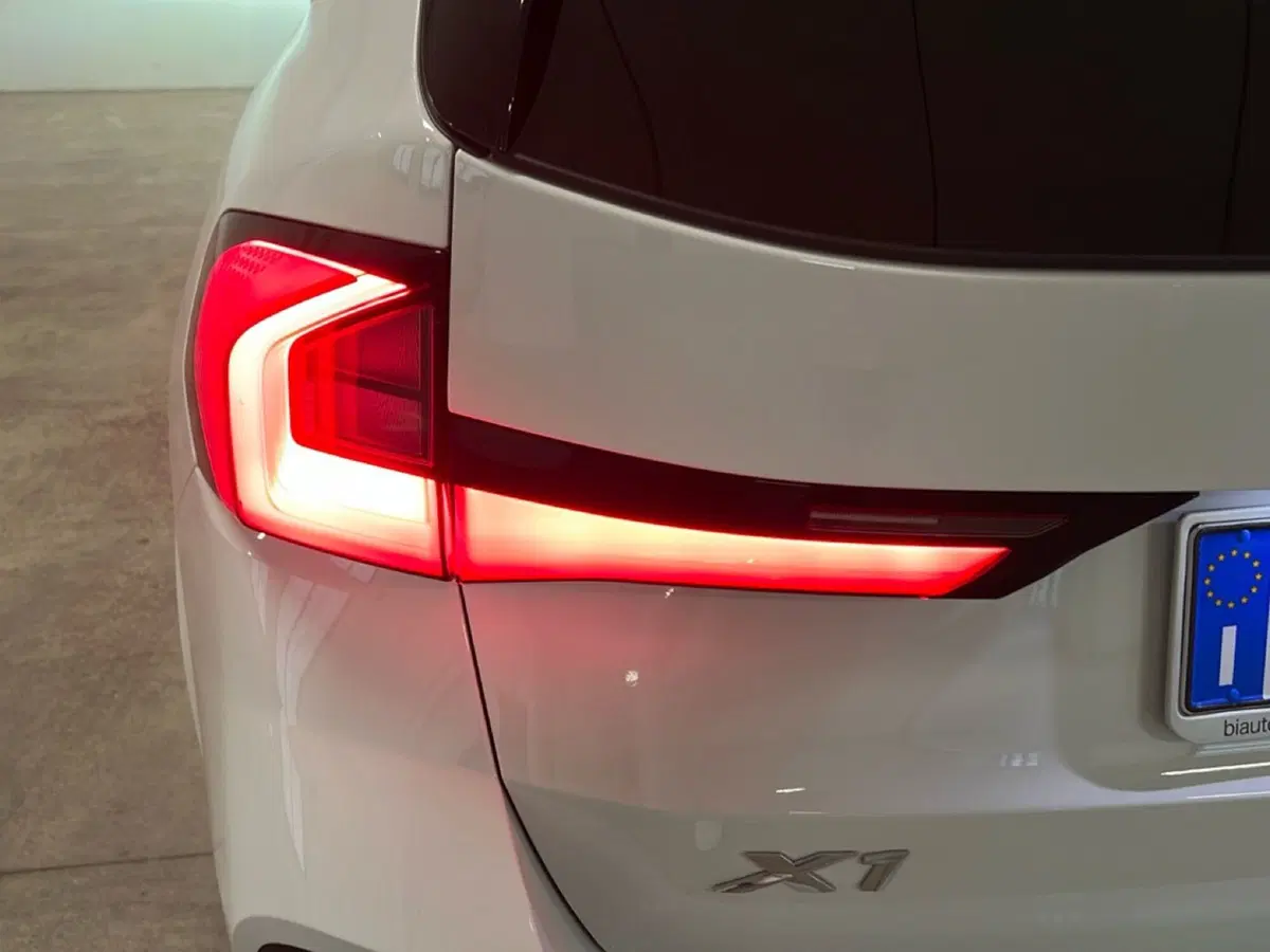 BMW X1 nuova a Torino (11)