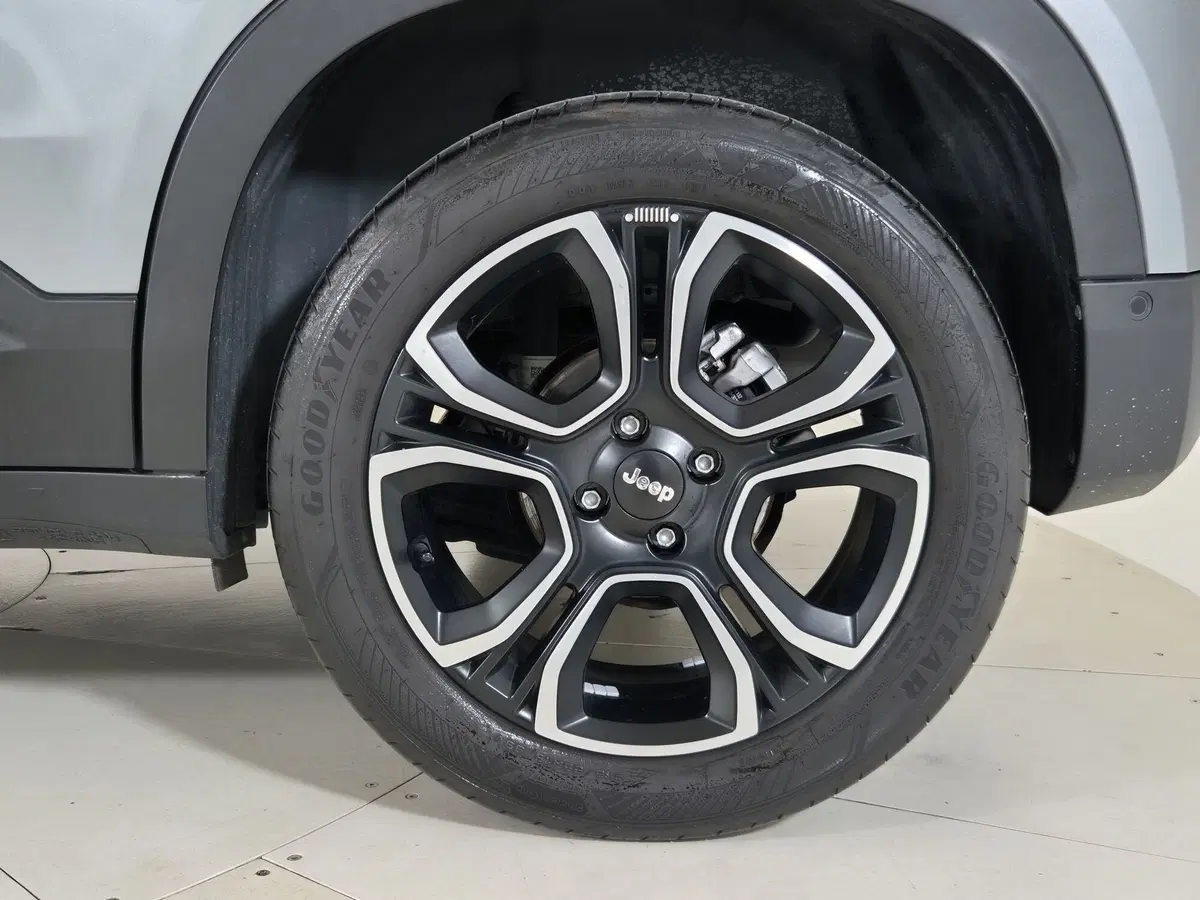 Jeep Avenger usata a Torino (12)