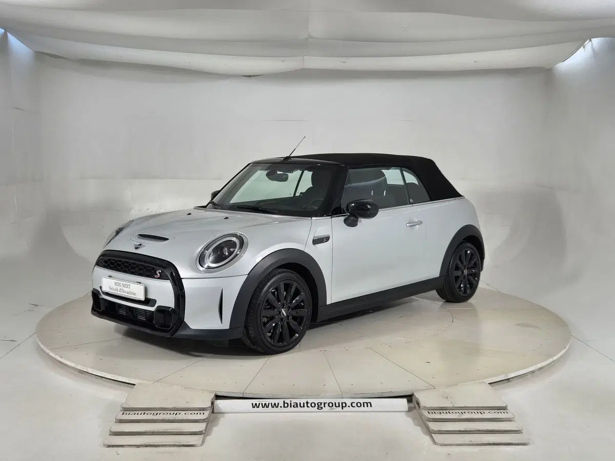 MINI Mini Cabrio usata a Torino (18)