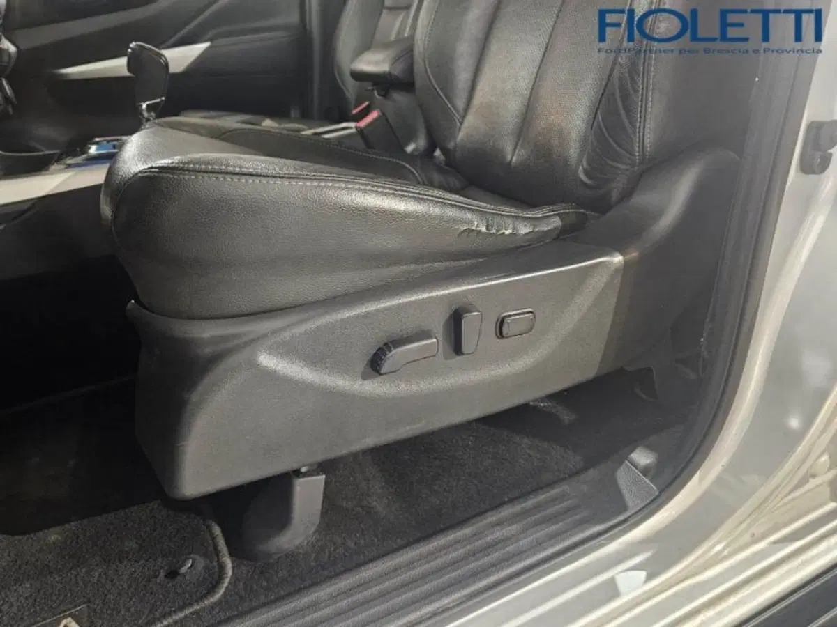Nissan Navara usata a Brescia (12)