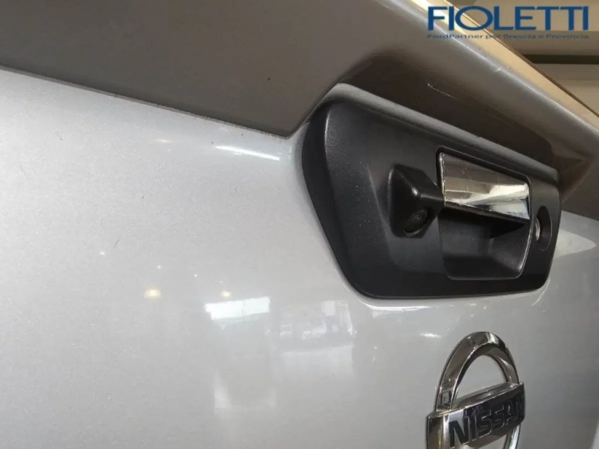 Nissan Navara usata a Brescia (19)
