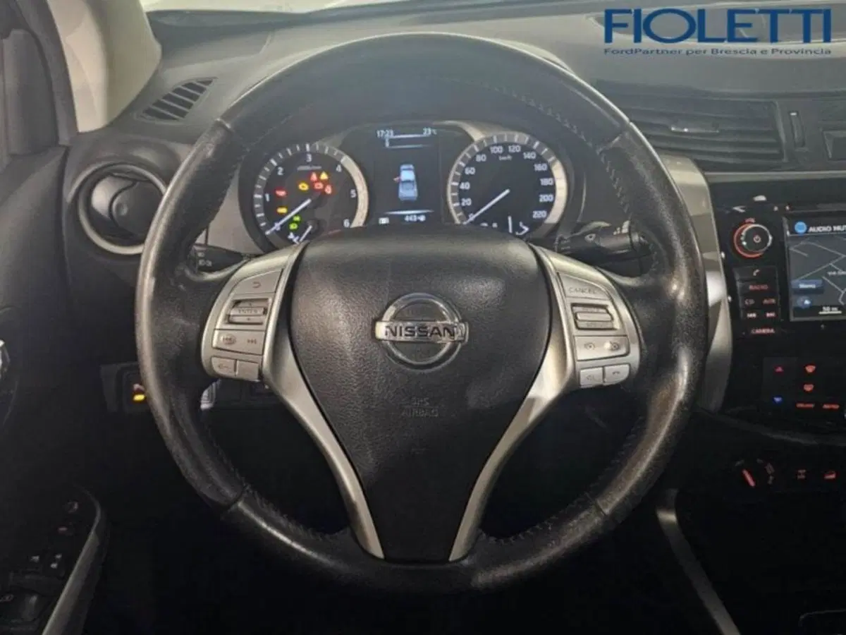 Nissan Navara usata a Brescia (7)