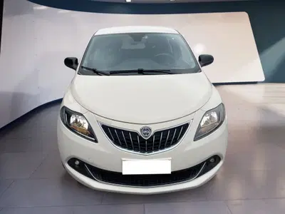 Lancia Ypsilon 1.0 FireFly 5 porte S&S Hybrid Ecochic Gold del 2021 usata a Torino